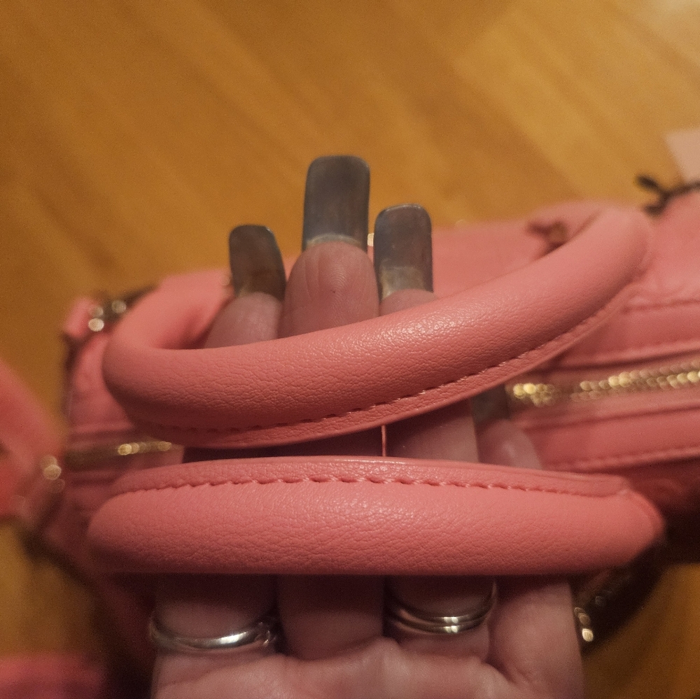 Juicy Couture Pink Embossed Satchel with Gold Hardware - Picture 4 of 9